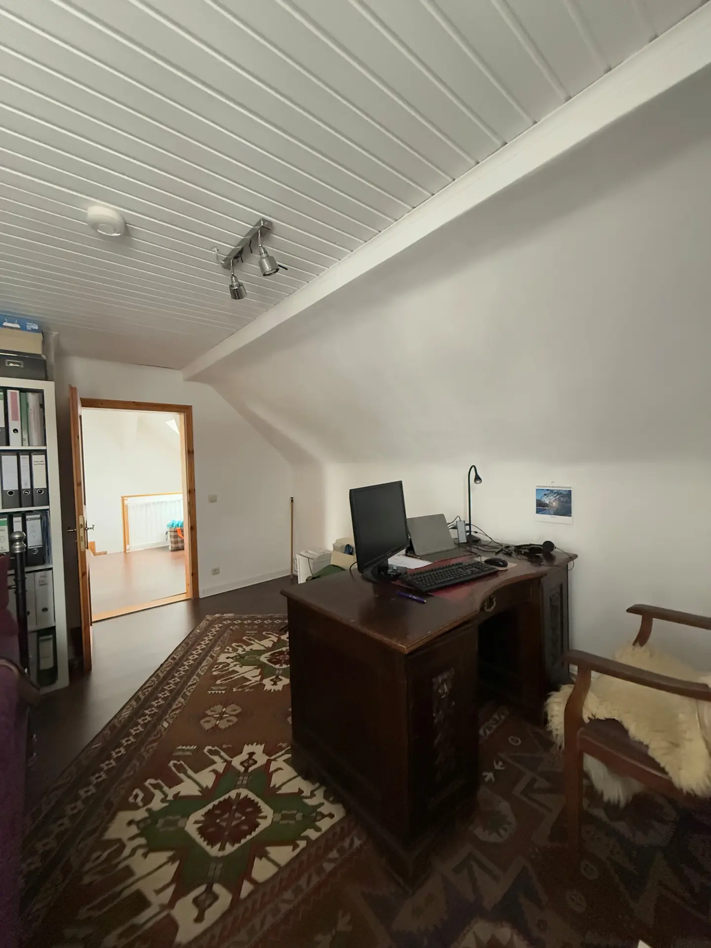 Angebote - image pfeil-runter on https://mktf-immobilien.de
