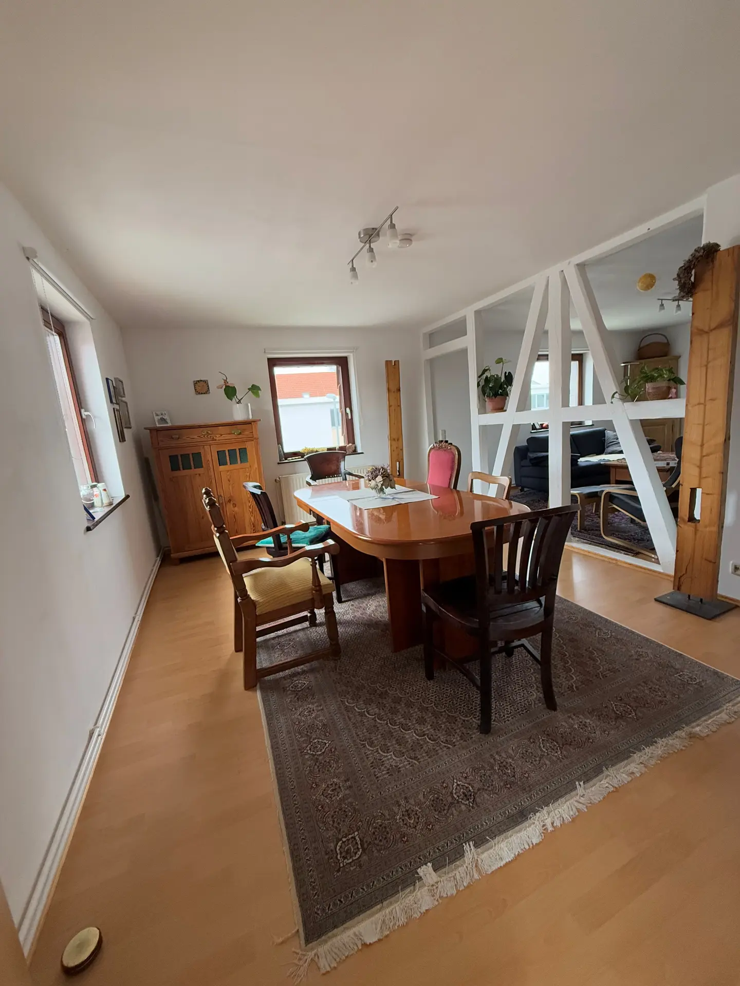 Angebote - image pfeil-runter on https://mktf-immobilien.de