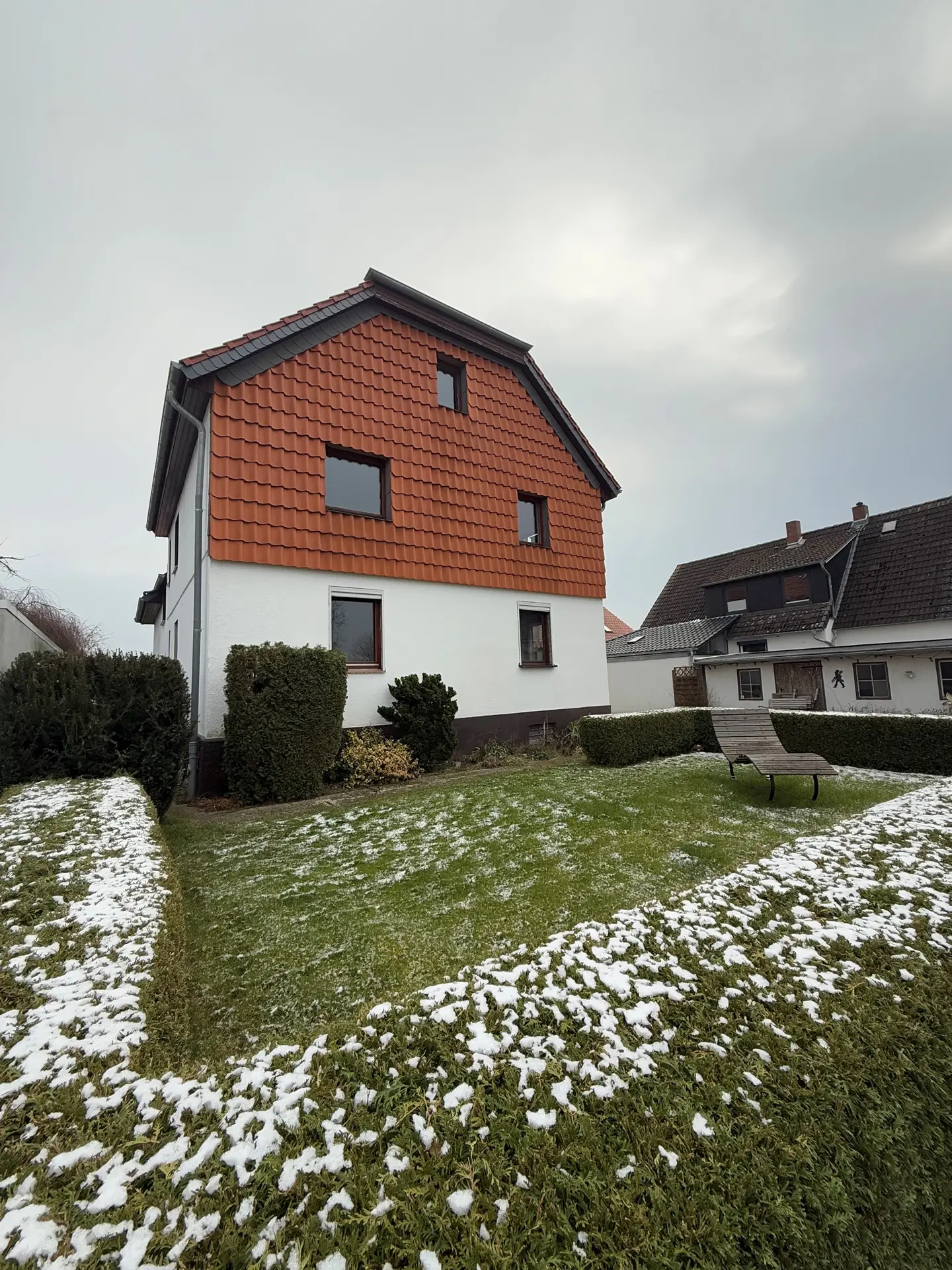 Angebote - image pfeil-runter on https://mktf-immobilien.de