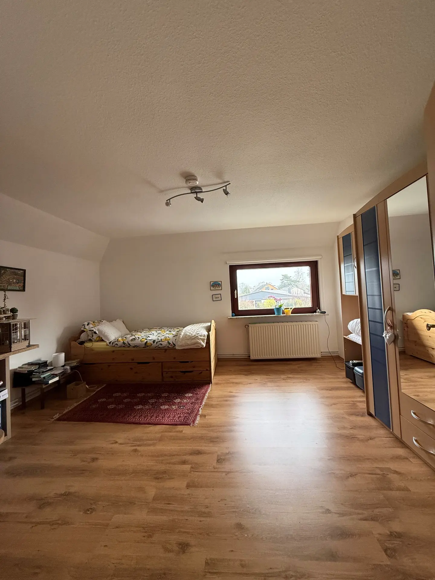 Angebote - image pfeil-runter on https://mktf-immobilien.de