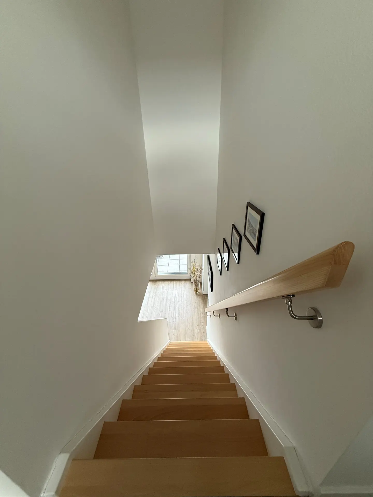 Angebote - image pfeil-runter on https://mktf-immobilien.de