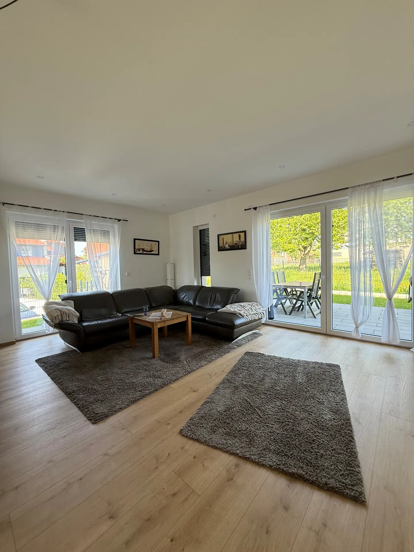 Angebote - image pfeil-runter on https://mktf-immobilien.de