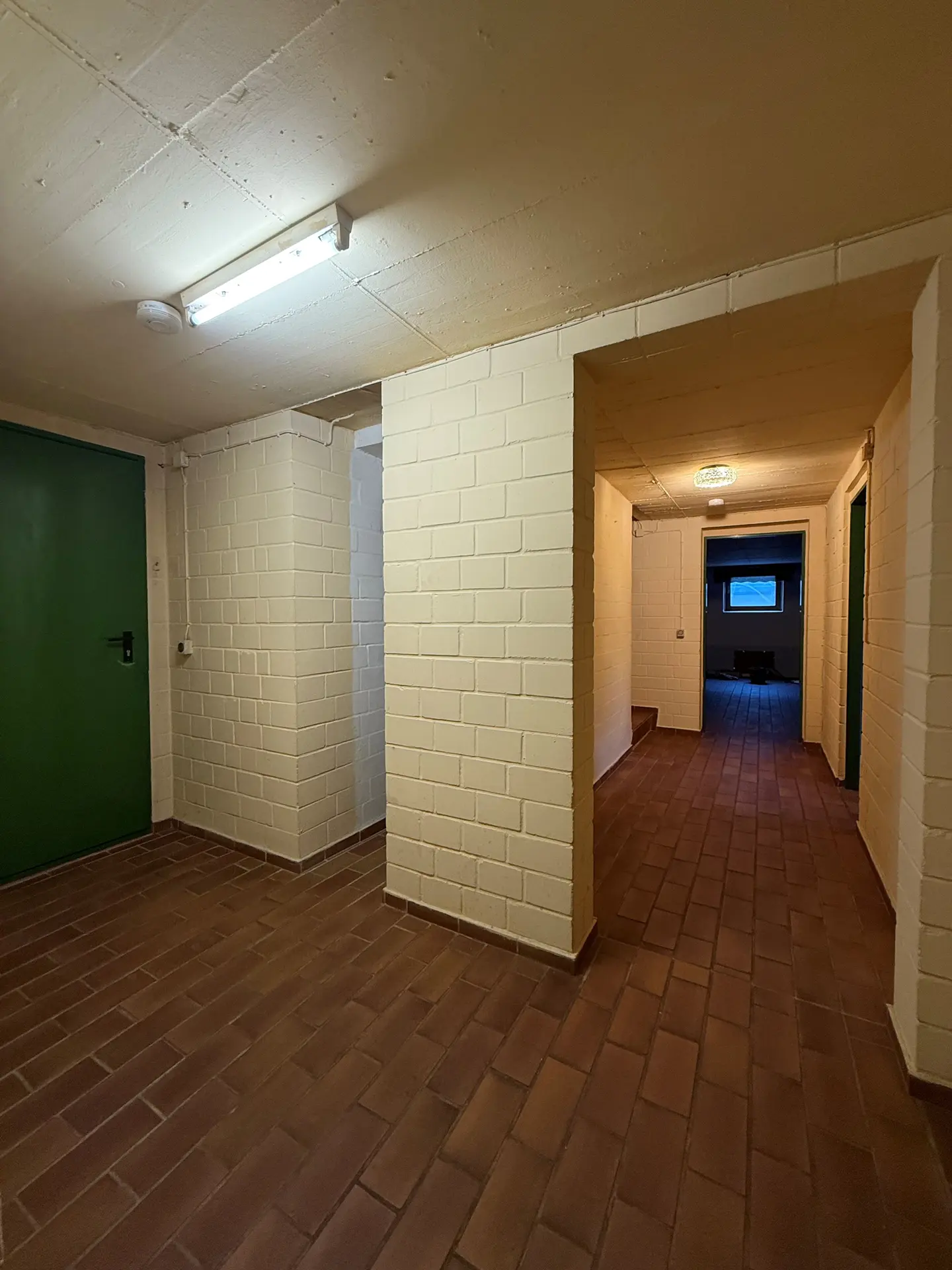 Angebote - image pfeil-runter on https://mktf-immobilien.de