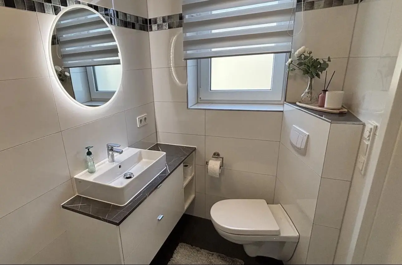 Angebote - image pfeil-runter on https://mktf-immobilien.de
