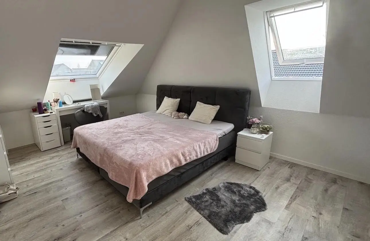Angebote - image pfeil-runter on https://mktf-immobilien.de